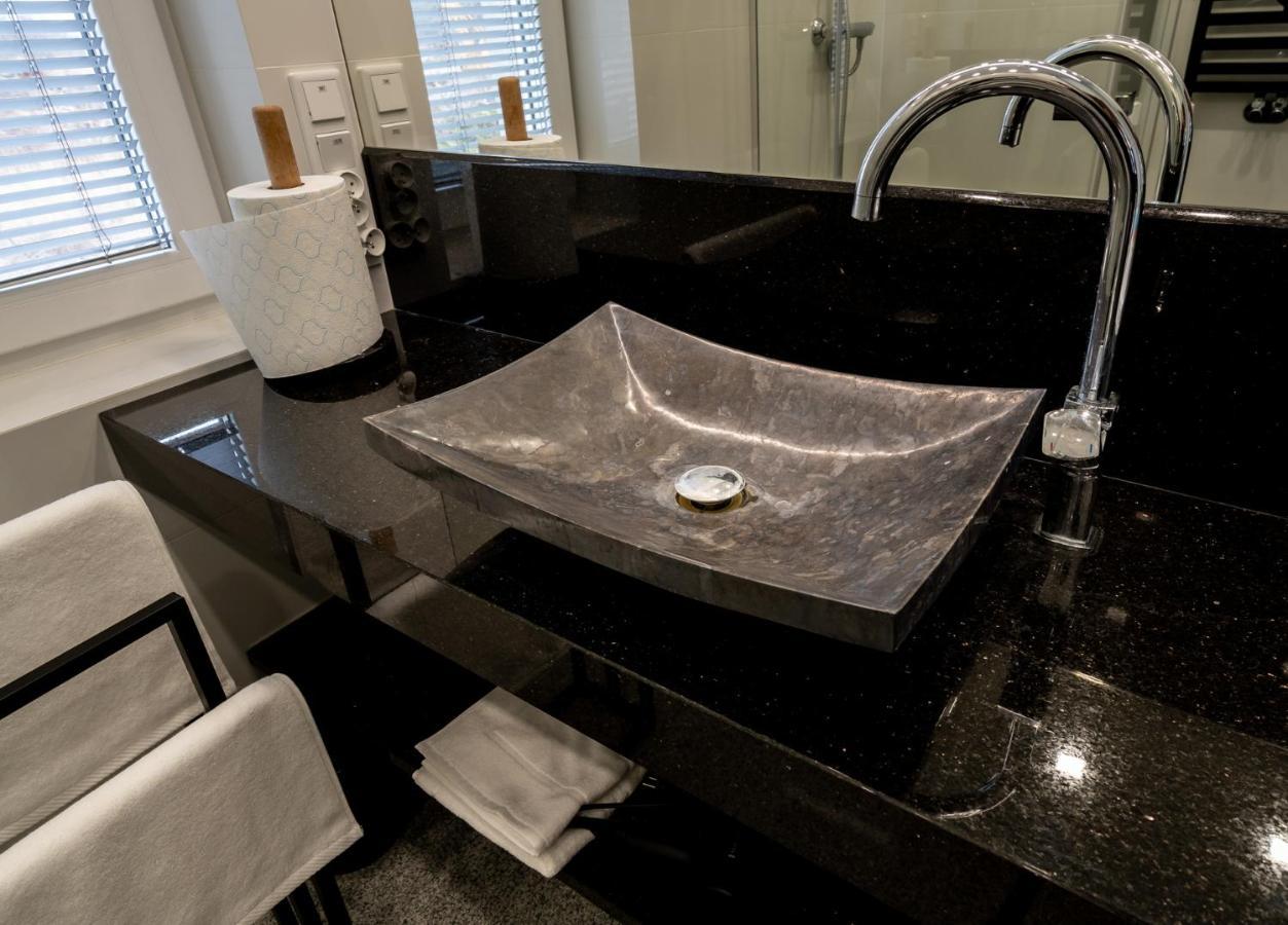 Apartament Grabowski Stone Design プシェムィシル エクステリア 写真